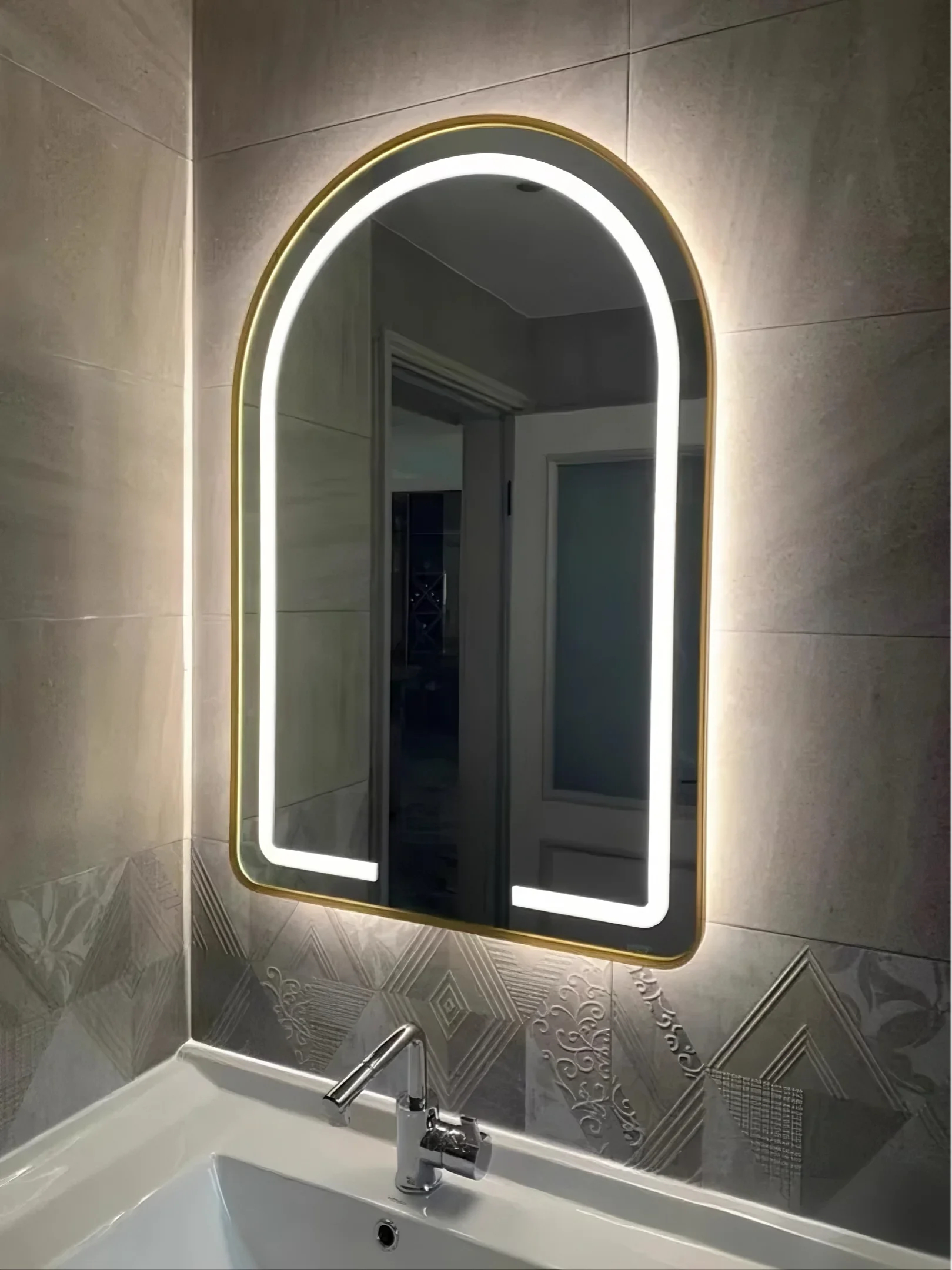 LED vanity mirror