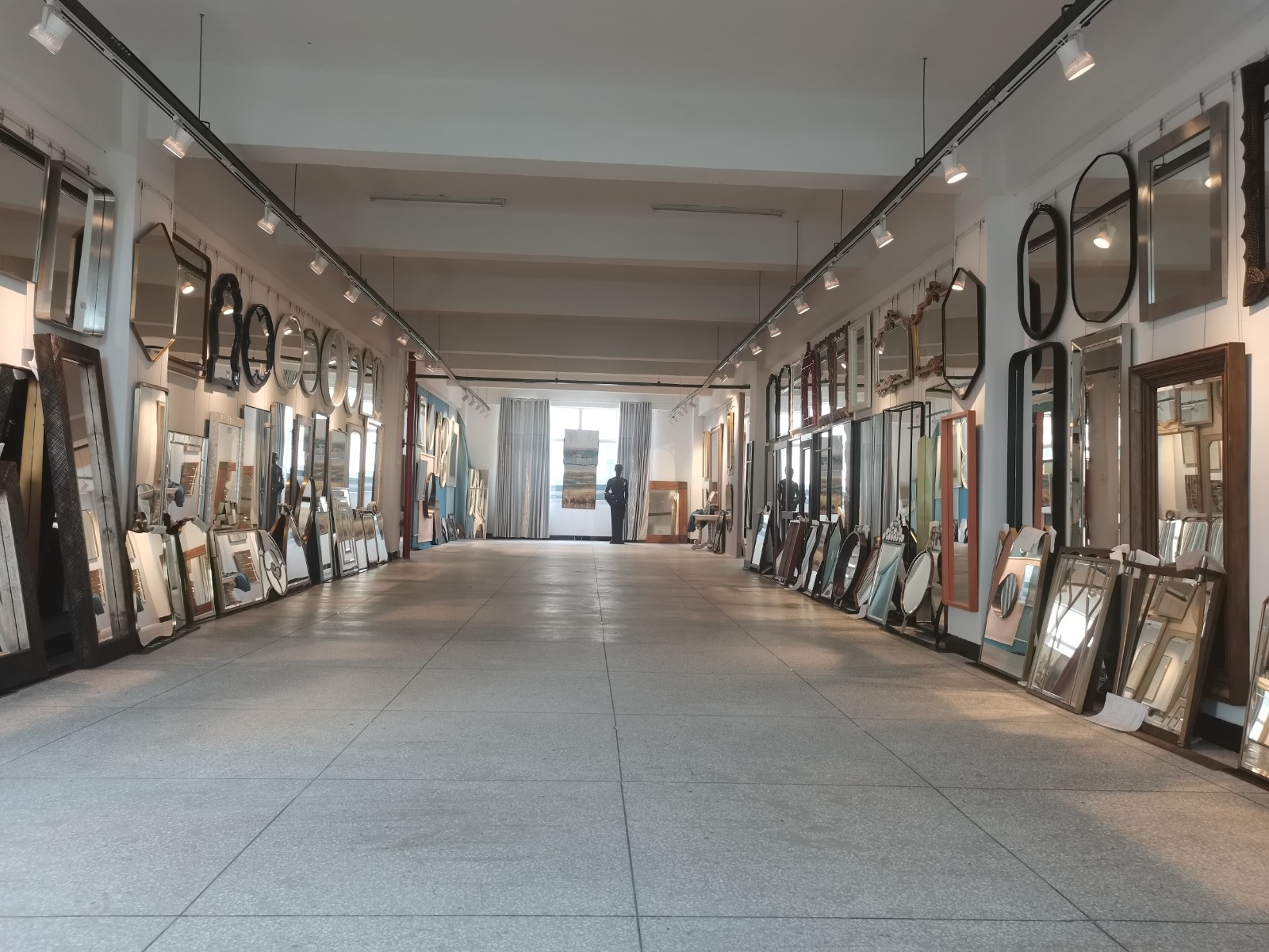 mirror factory in China