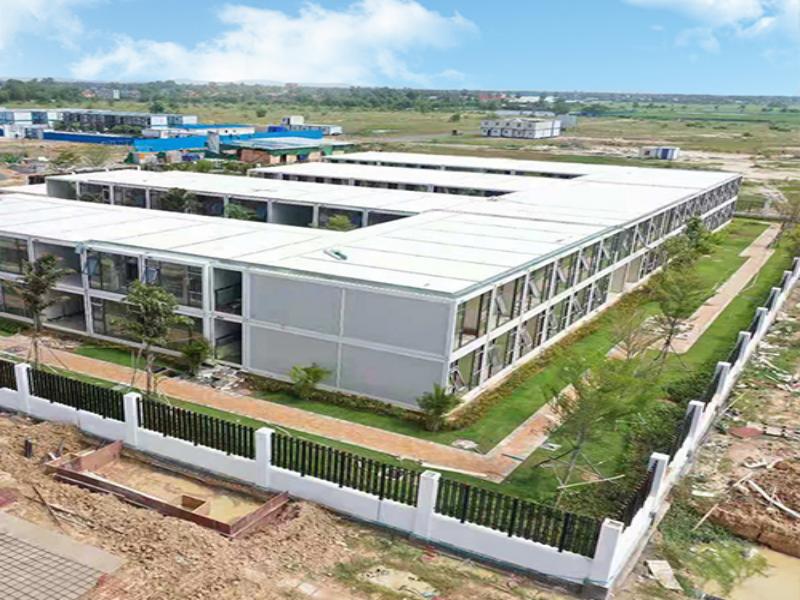 Container Homes vs Traditional Homes: Complete Comparison Guide