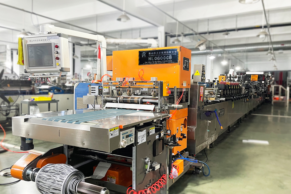 PROFESSIONAL FOR  POUCHES MAKING, HOT STAMPING, DIE CUTTING & PROCESSING