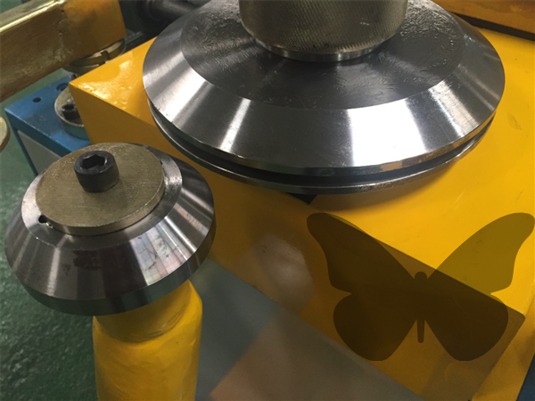 Round Elbow Bite Machine