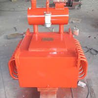 Suspended Electric Self Cleaning Oil Cooled Magnetic Separator