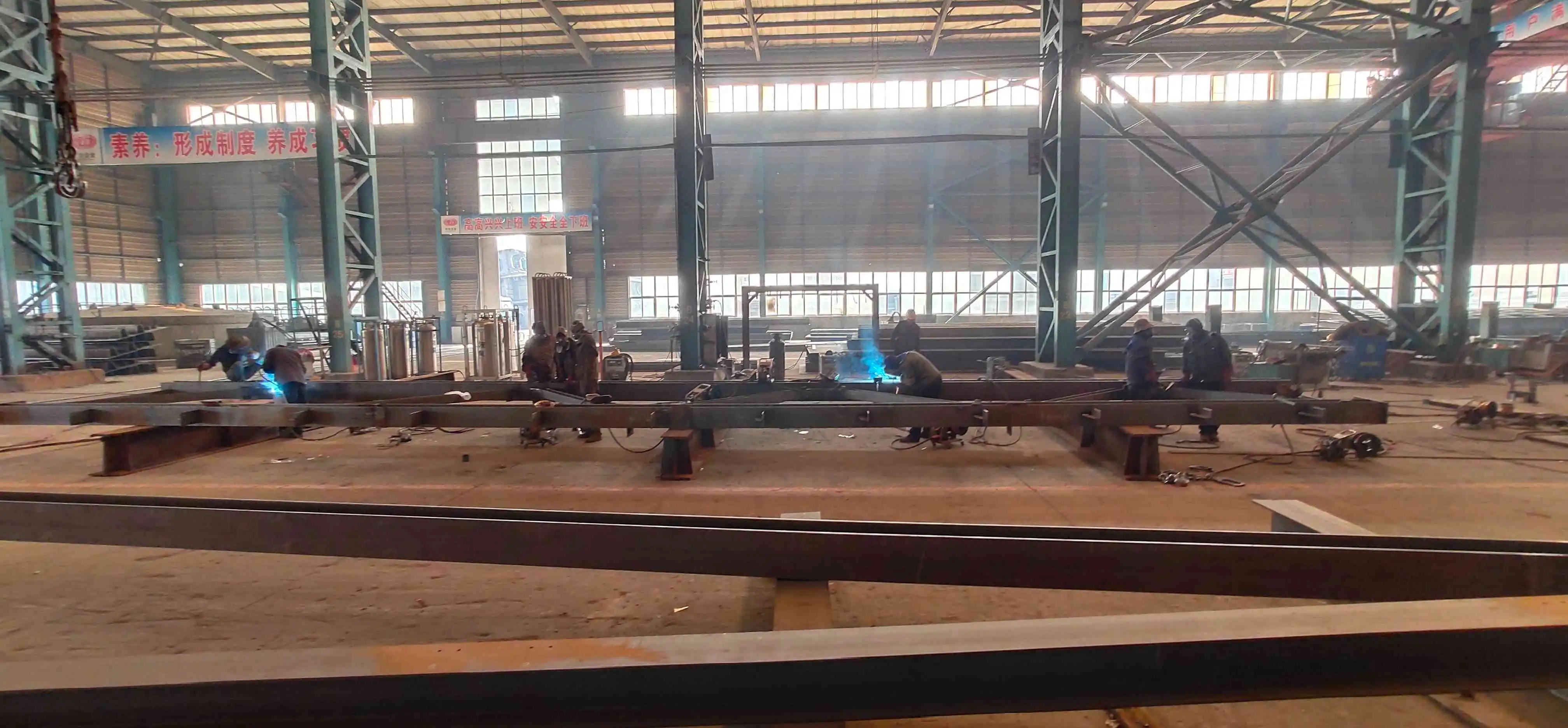 crawler-type crushing system