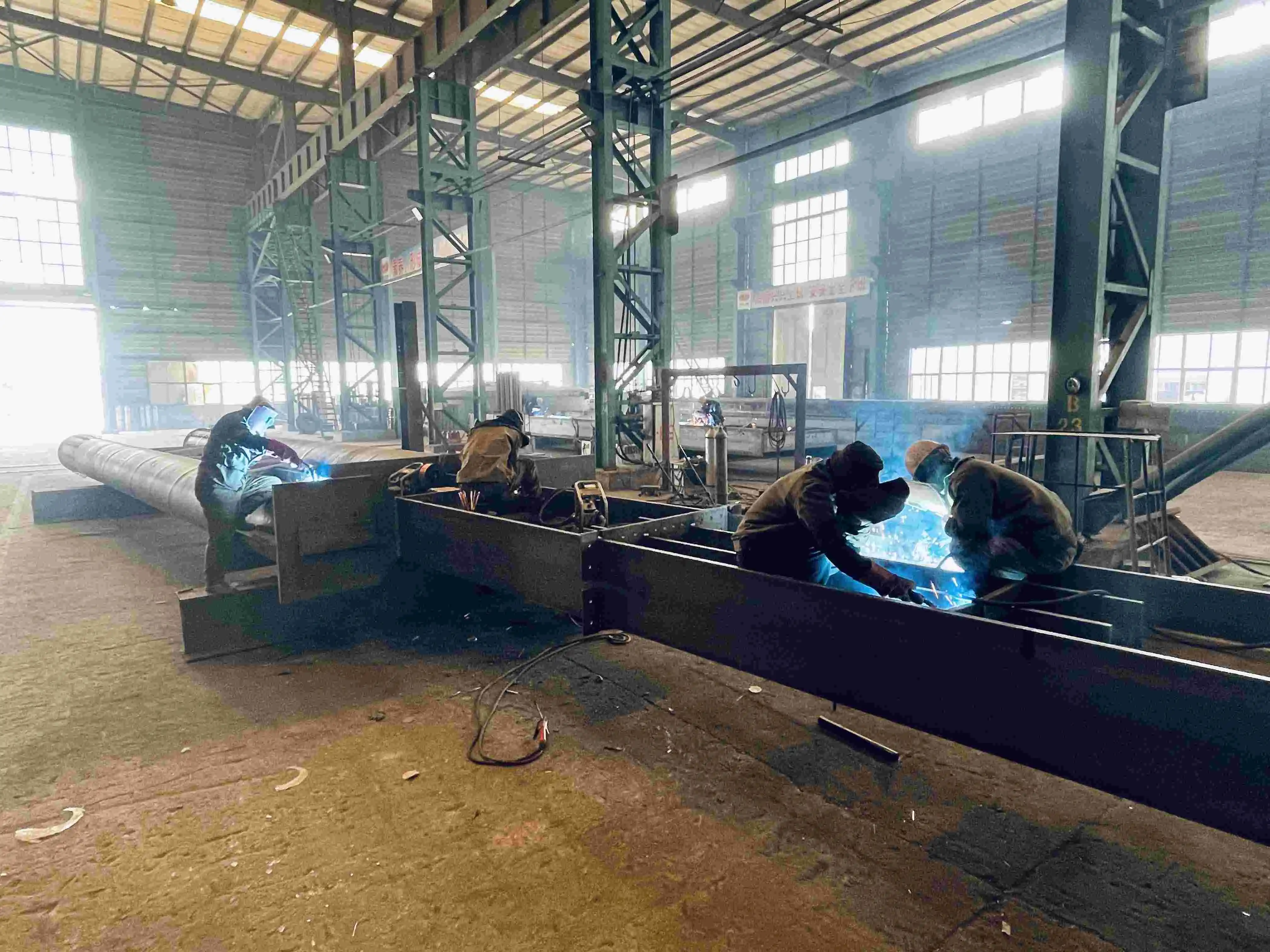 Mining mobile crushing plant