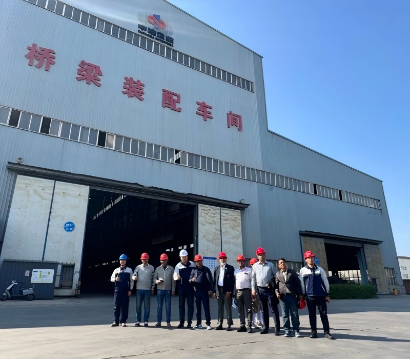 深化“一带一路”合作，共建海外基础设施桥梁