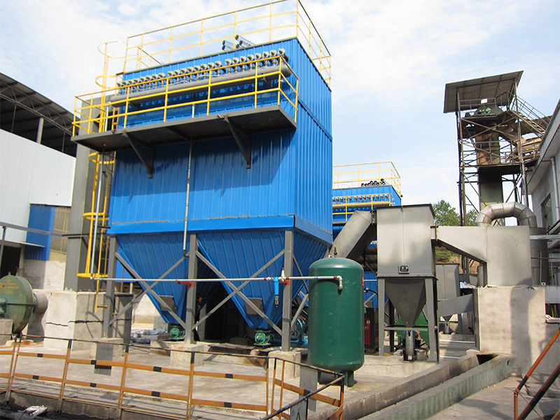 Sistem gabungan siklon multi-tabung + penghapus debu kantung