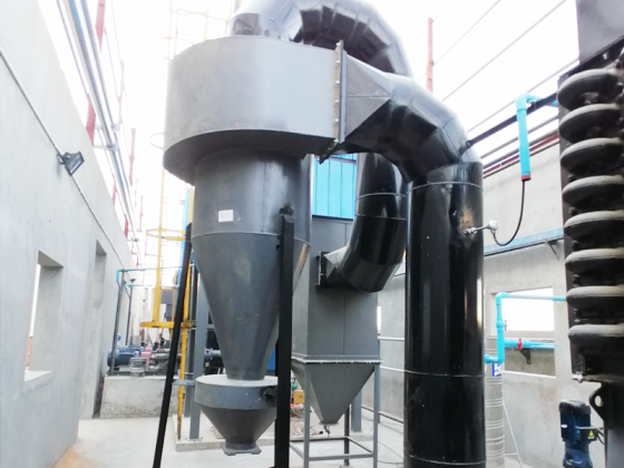 Single-tube cyclone dust collector