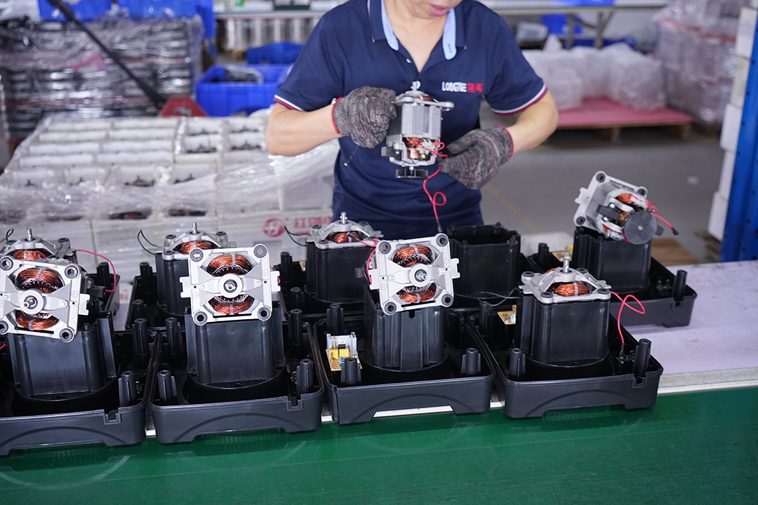 Assemble The Motor  电机2.JPG