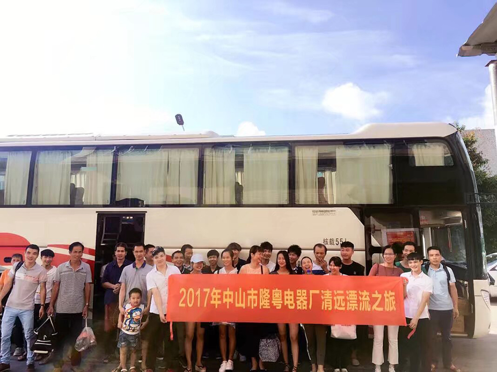 旅游----.jpg