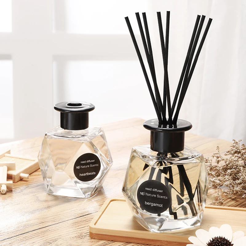 Wholesale 200ml Home Fragrance Reed Diffuser with Rattan Stick and Sola Flower