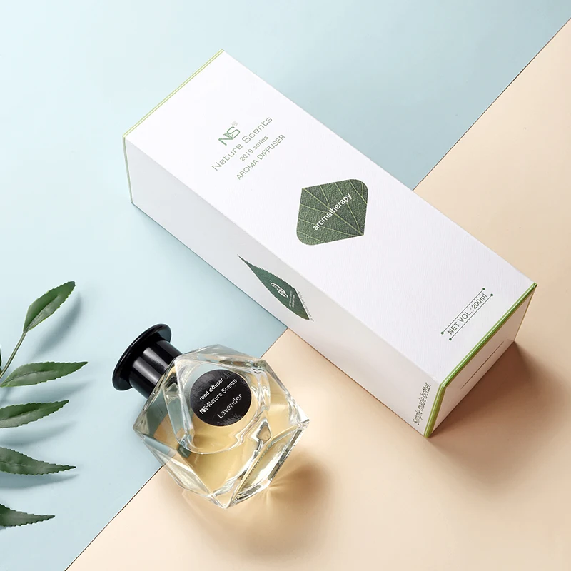 Wholesale 200ml Home Fragrance Reed Diffuser with Rattan Stick and Sola Flower