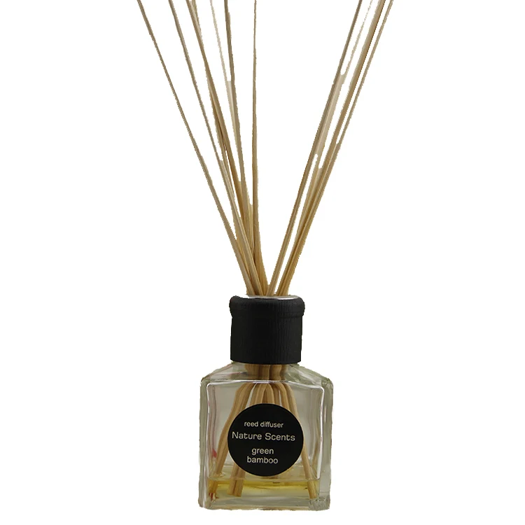 Home Fragrance Eco-friendly Glass Bottle Aroma Scented Essential Oil Reed Diffusers with Rattan Sticks Car air Freshener
