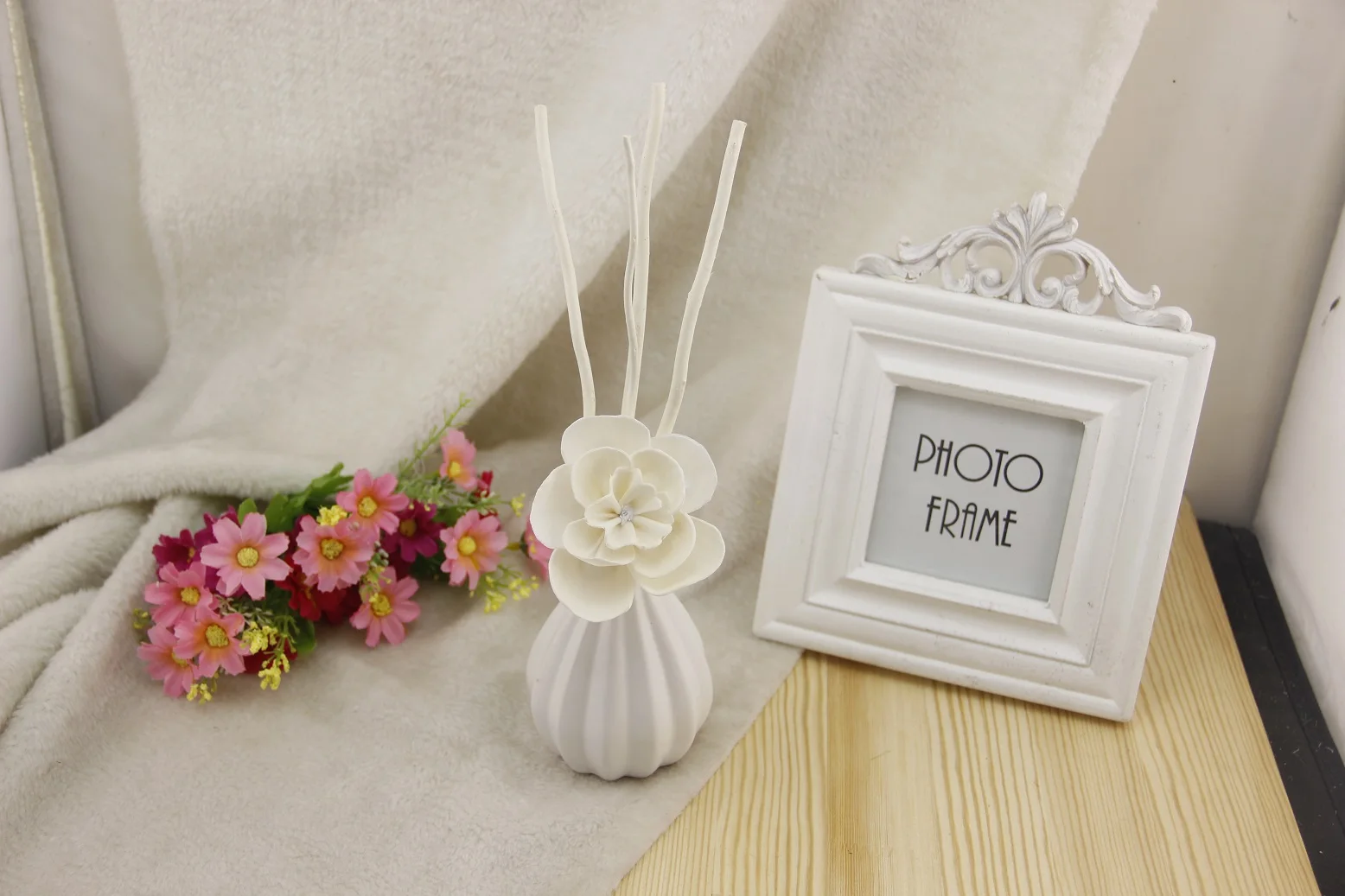 Free Sample Luxury Home Decor New Perfume Fragrance Fibre Stick Black Fireless Glass Reed Diffuser Car air Freshener