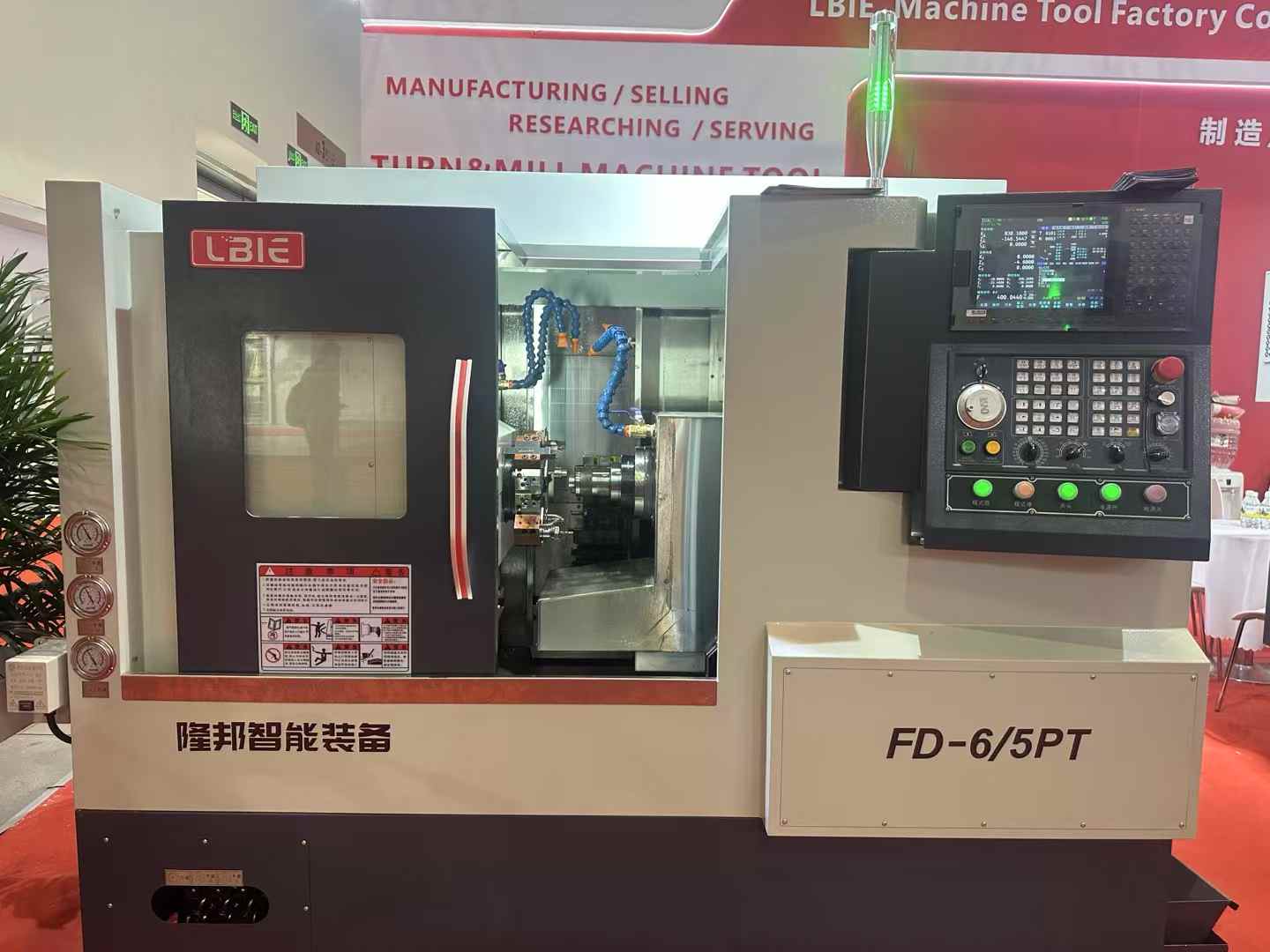 Double-Spindle Lathe with Vertical and Horizontal Gang Tool Carriers