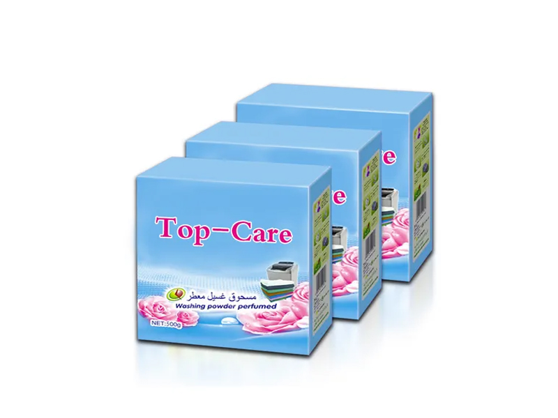 Box packing detergent with spoon