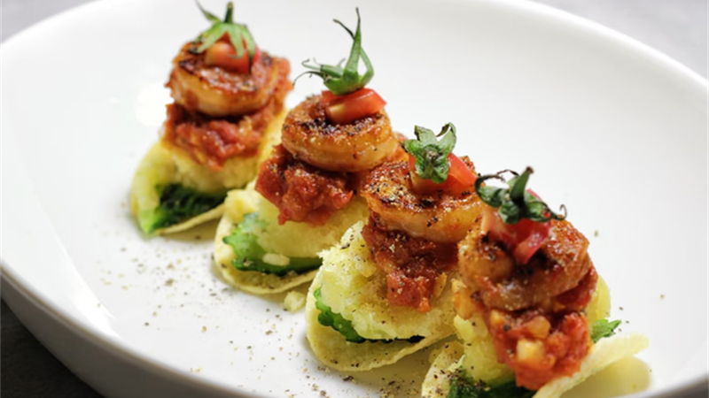 ماذا تفعل برقائق البطاطس المتبقية؟ أفكار إبداعية، منها قطع تاكو الروبيان