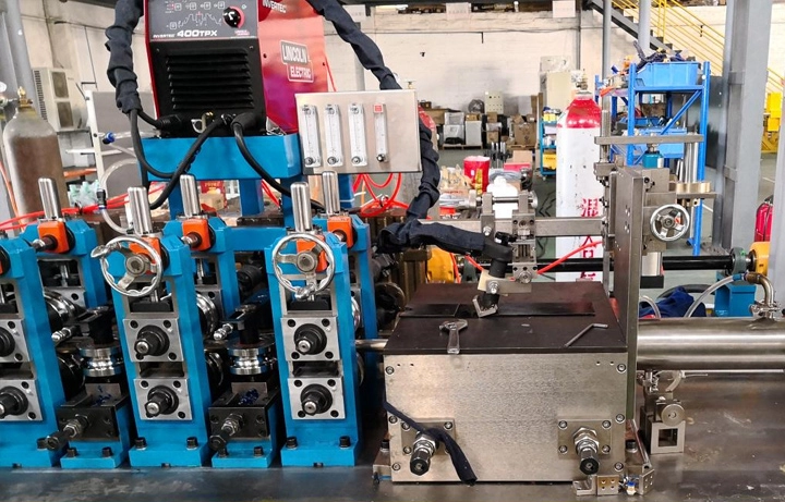 round pipe roll forming machine