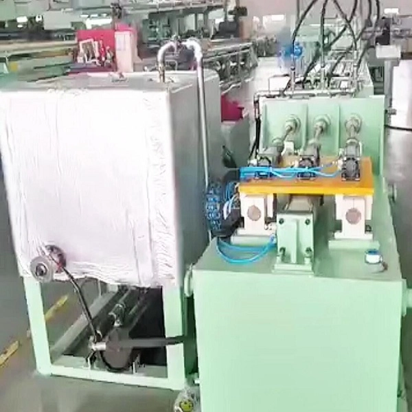 pipe drawing machine
