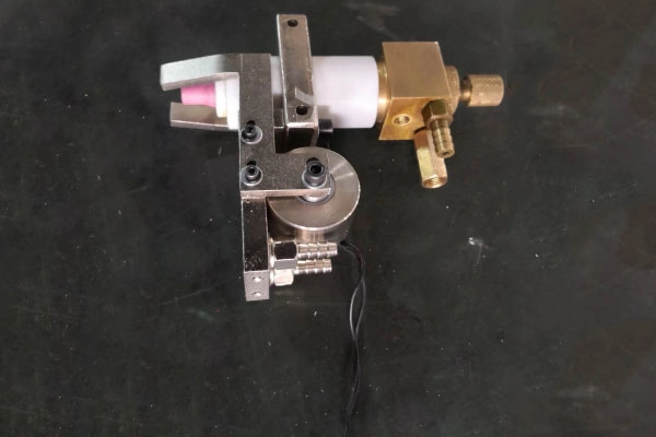 What Effect Does the Electromagnetic Control System Have on the Pipe Welding Machine?