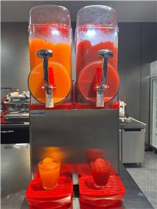 Dual Tanks Commercial Slush Machine Smoothies Frozen Drinks Maker Smooth Texture Blender