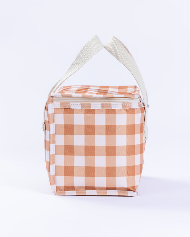 Cooler bag with carrying handle