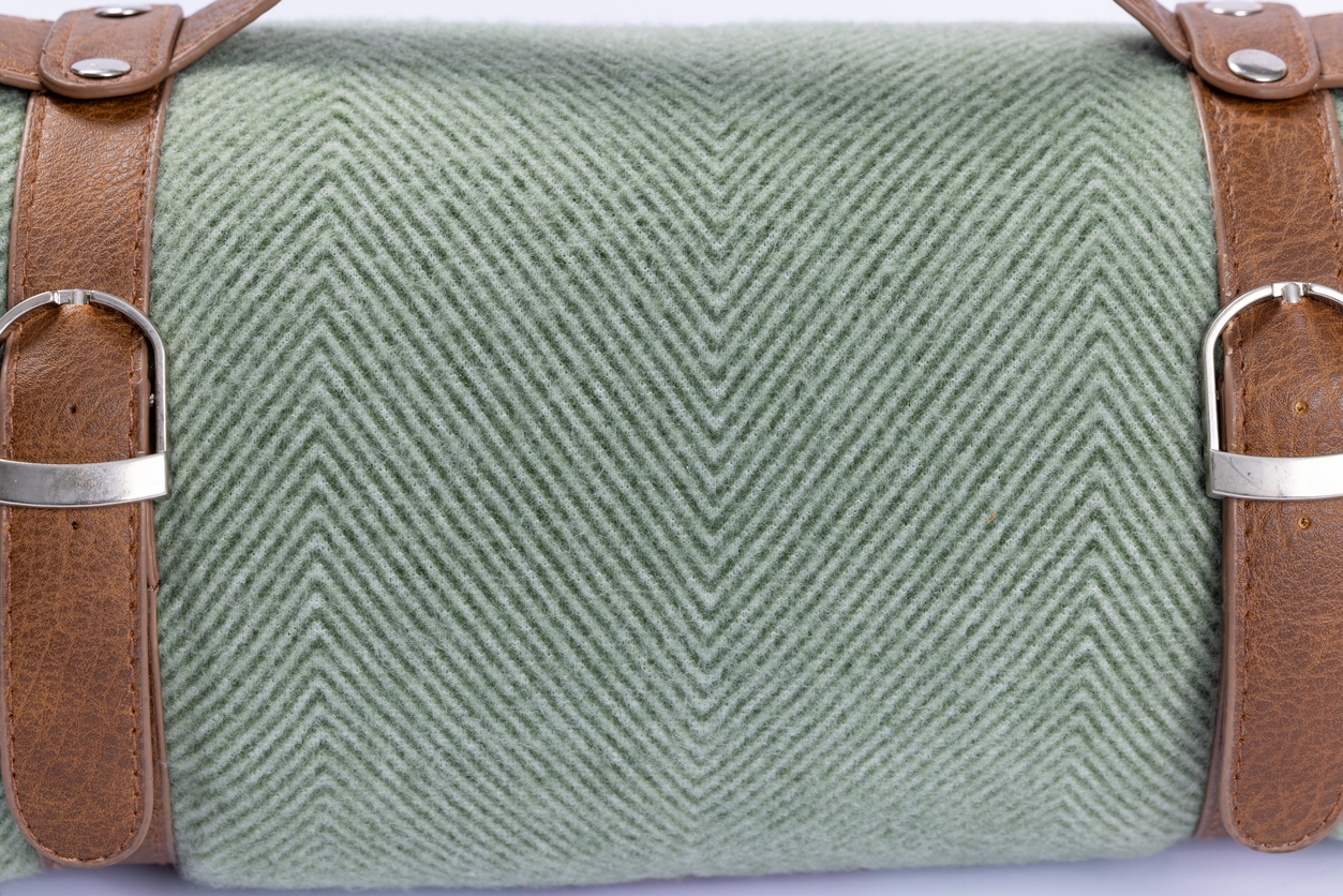 Leather handle Picnic Fleece Blanket with PEVA waterproof backing