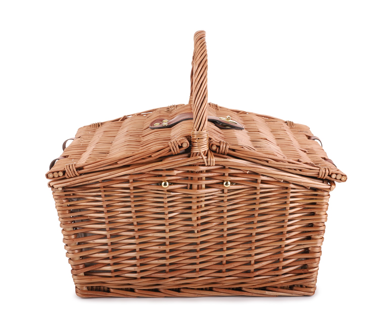 Wicker Basket for 4 Person with accessories inside