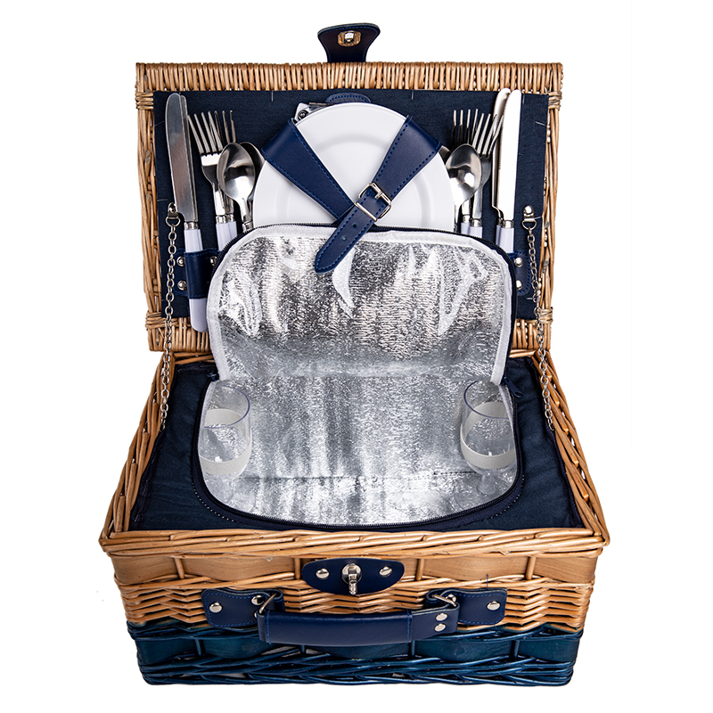 4 Person Picnic Basket with cooler compartment
