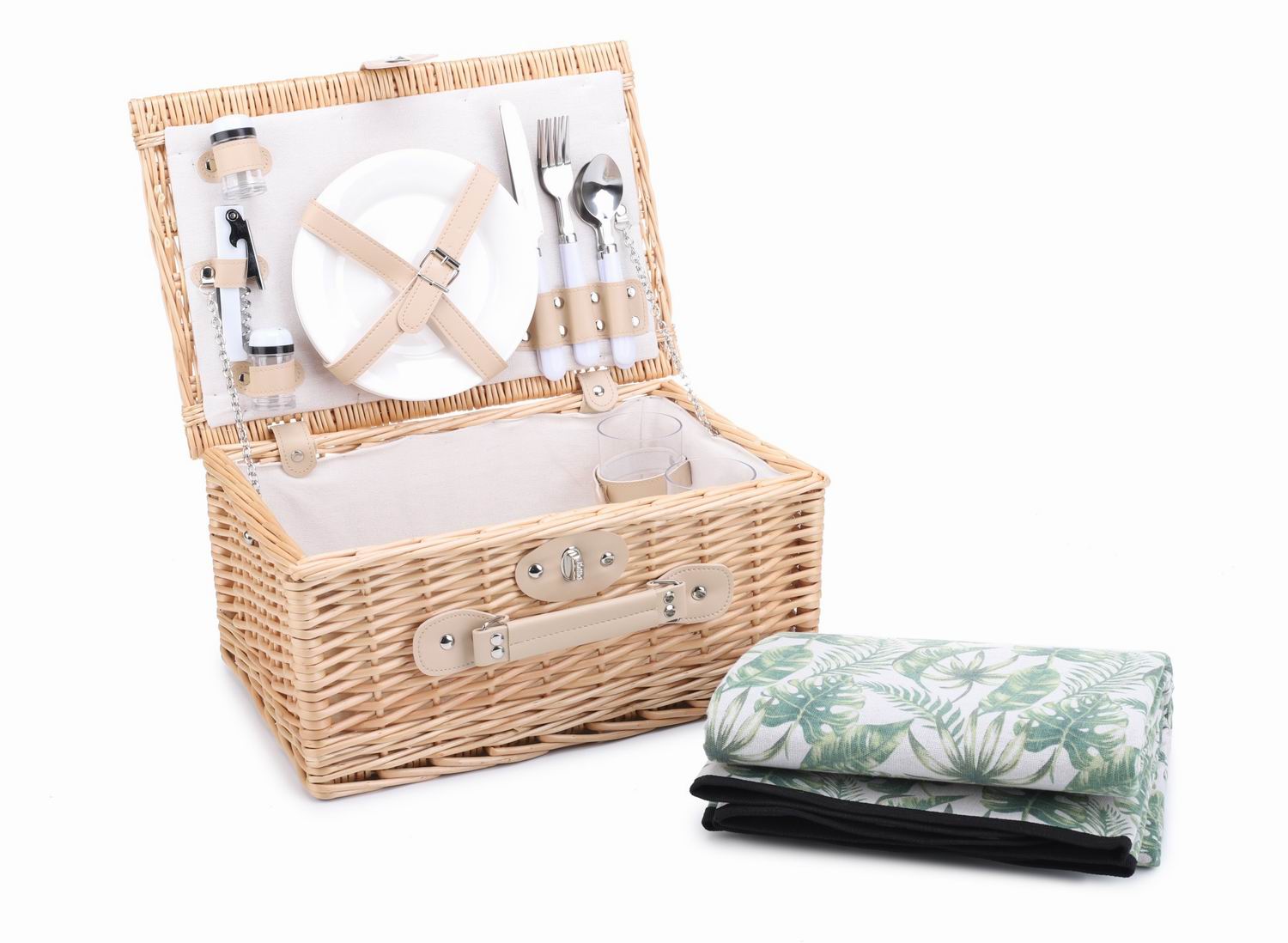 2 Person Picnic Basket with accessories and picnic blanket inside
