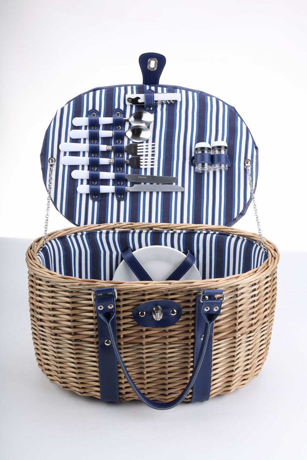 Oval 2 Person Picnic Basket Blue fabric lining full accessories