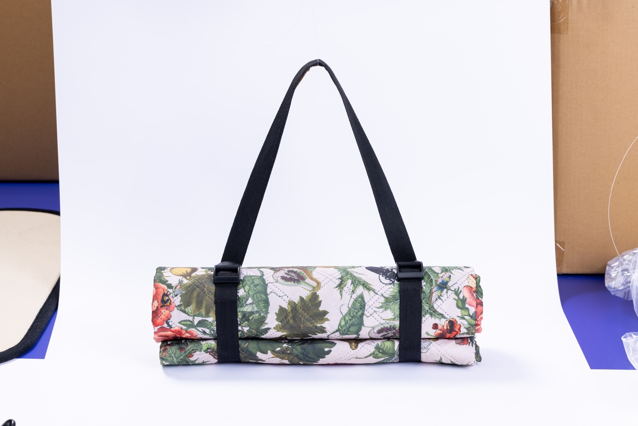 Webbing handle Picnic Fleece Blanket with PEVA waterproof backing