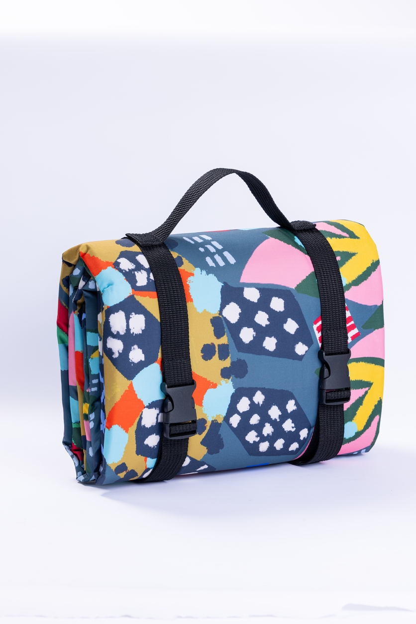 Picnic Fleece Rugs with PEVA waterproof backing and Webbing Carrying Handle