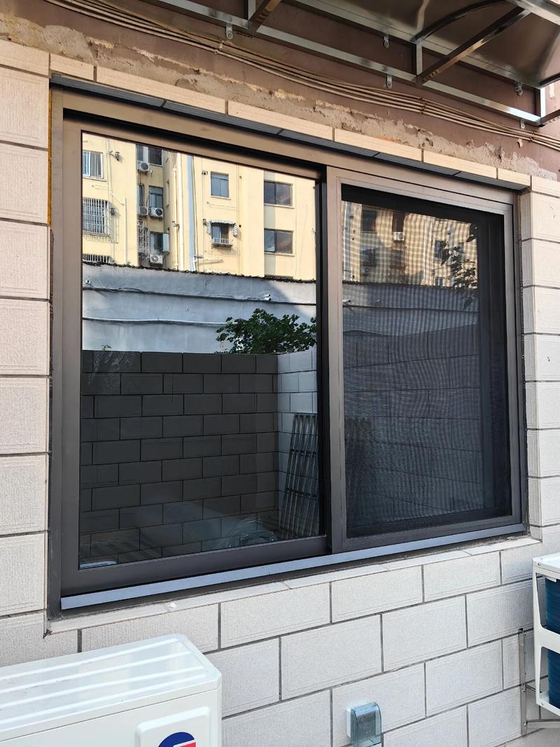 Minimalist ultra-thin aluminum alloy sliding window Minimalist ultra-thin aluminum alloy sliding window