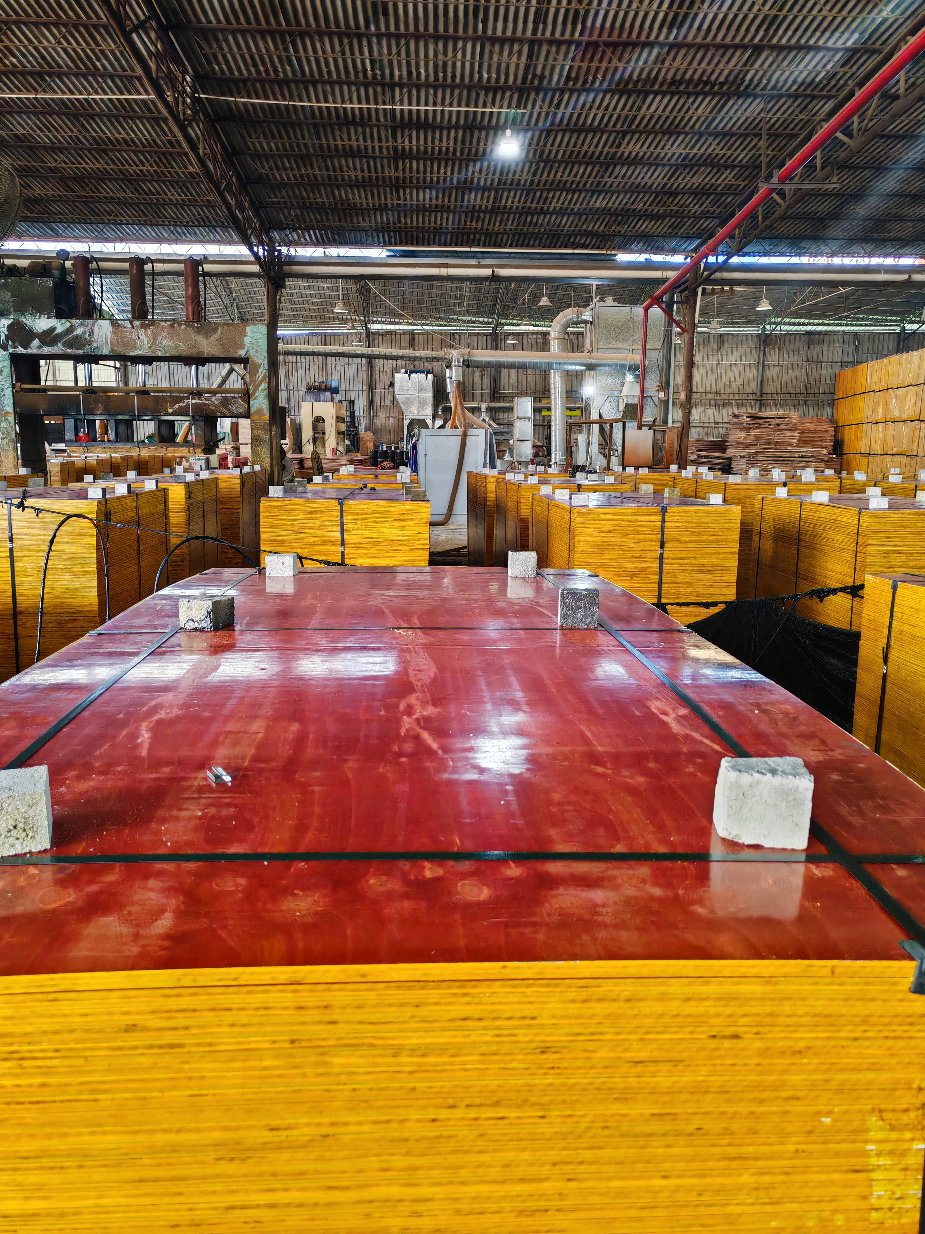 PLYWOOD FORMWORK