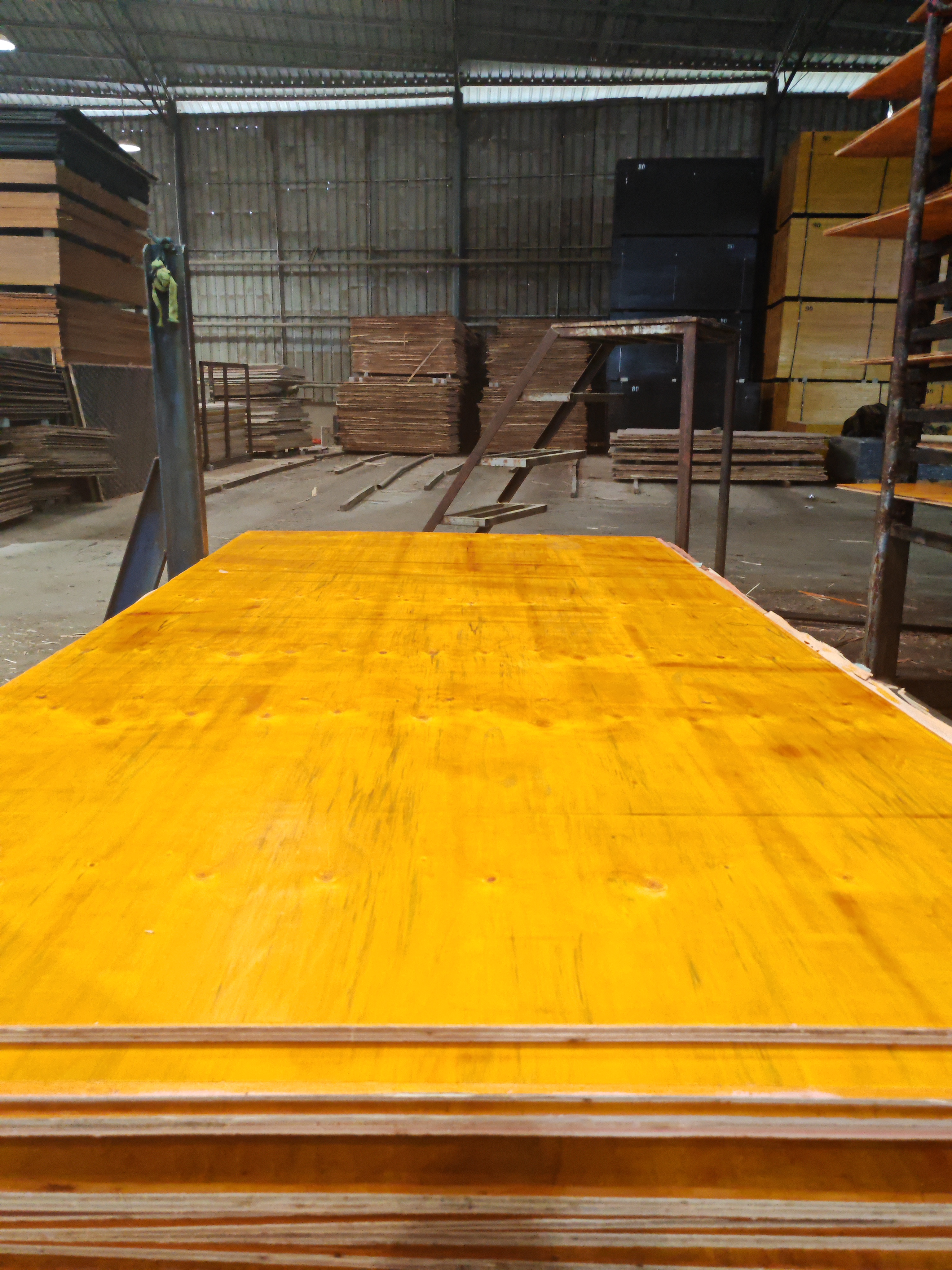 PLYWOOD FORMWORK