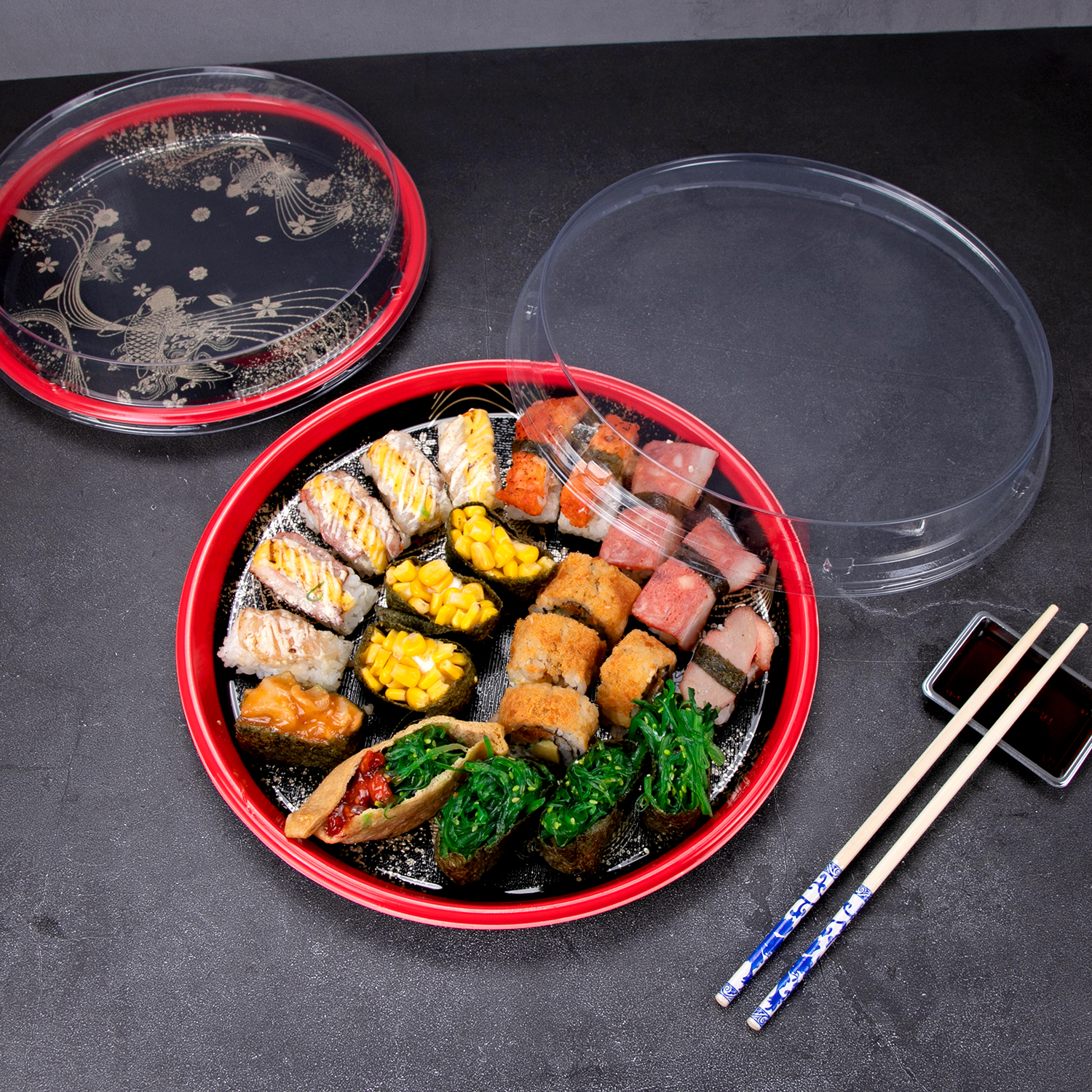 Disposable circular sushi box
