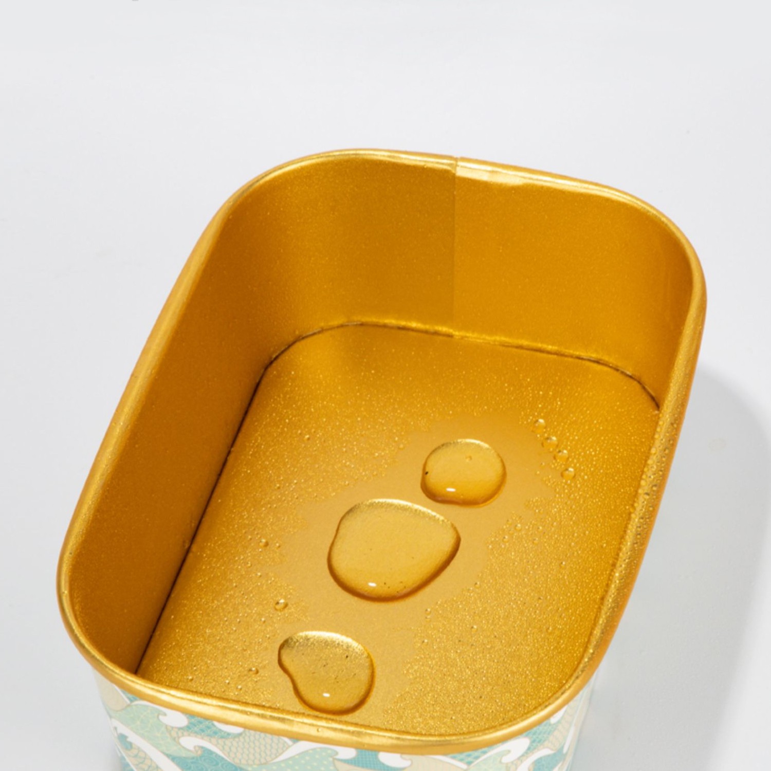 Wave gold foil lunch box