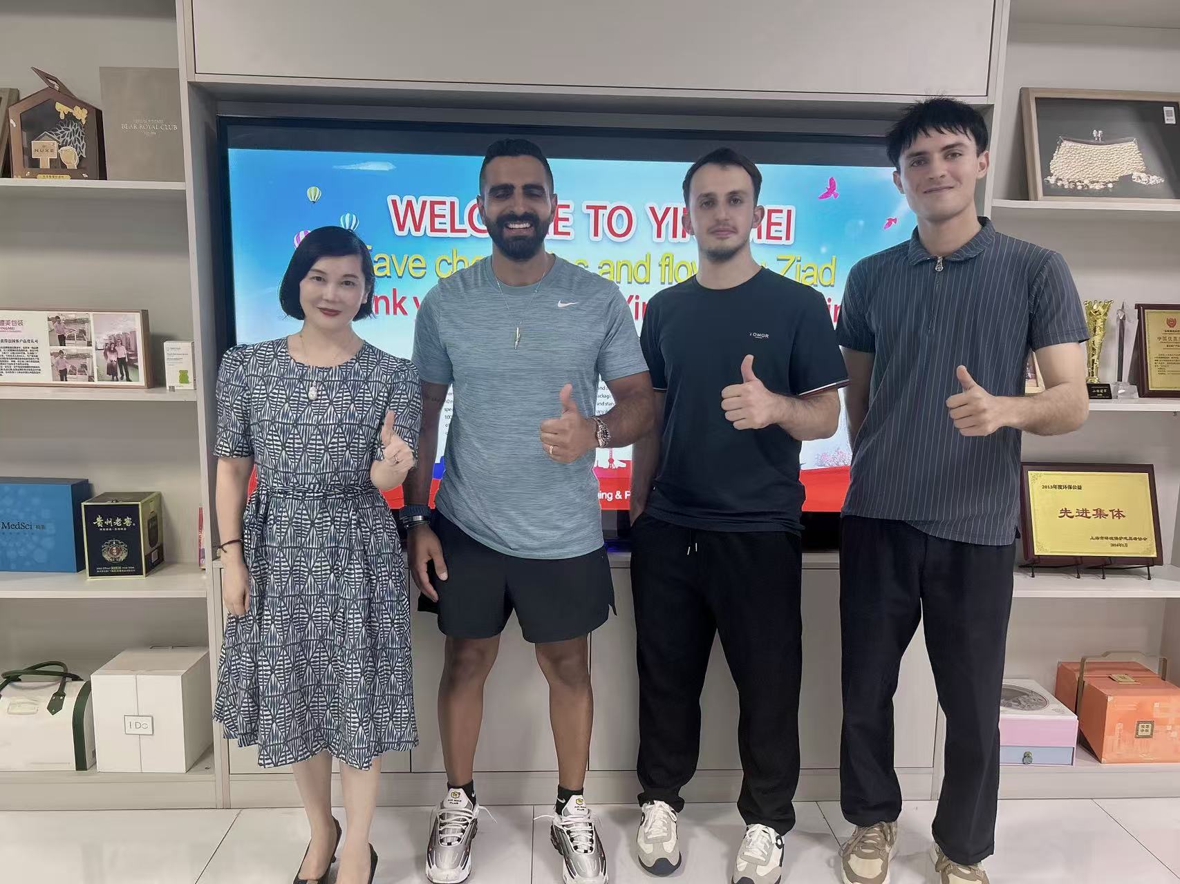 Indian UAE Client Visits China Perfume Box Factory on Oct 15, 2025
