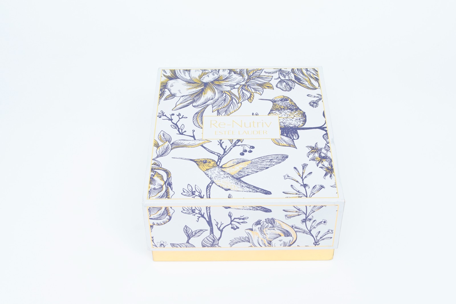 Estée Lauder Gift Box