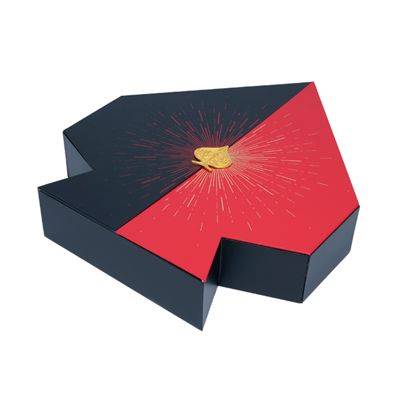 Spade Shaped Gift Box