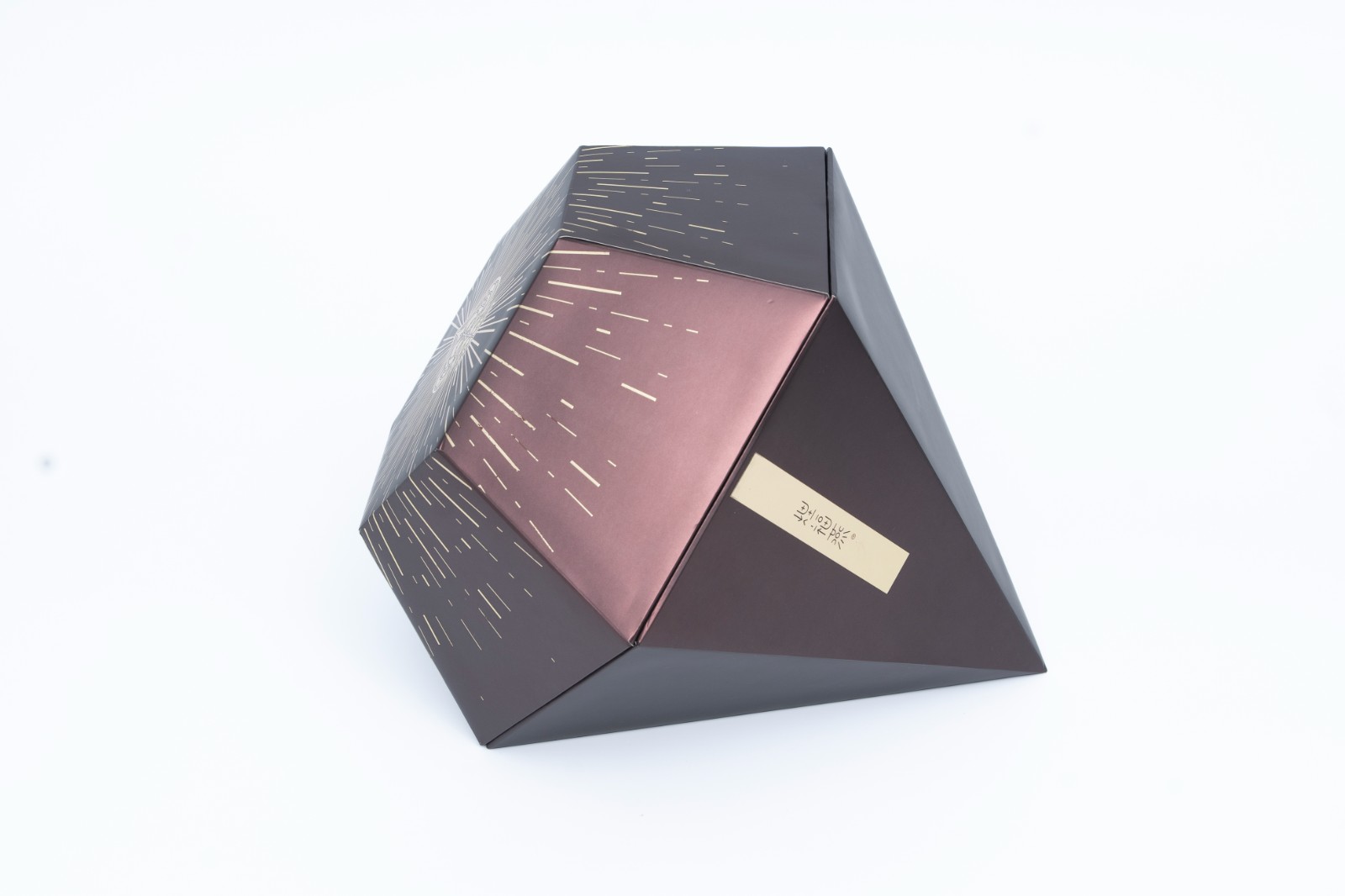 Diamond Shaped Gift Box