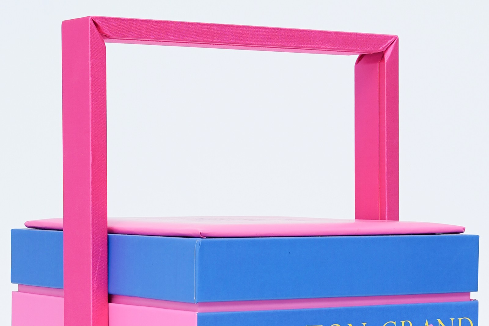 Custom Rigid Handle Box