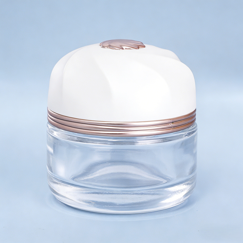 Gilded Shell Cream Pot