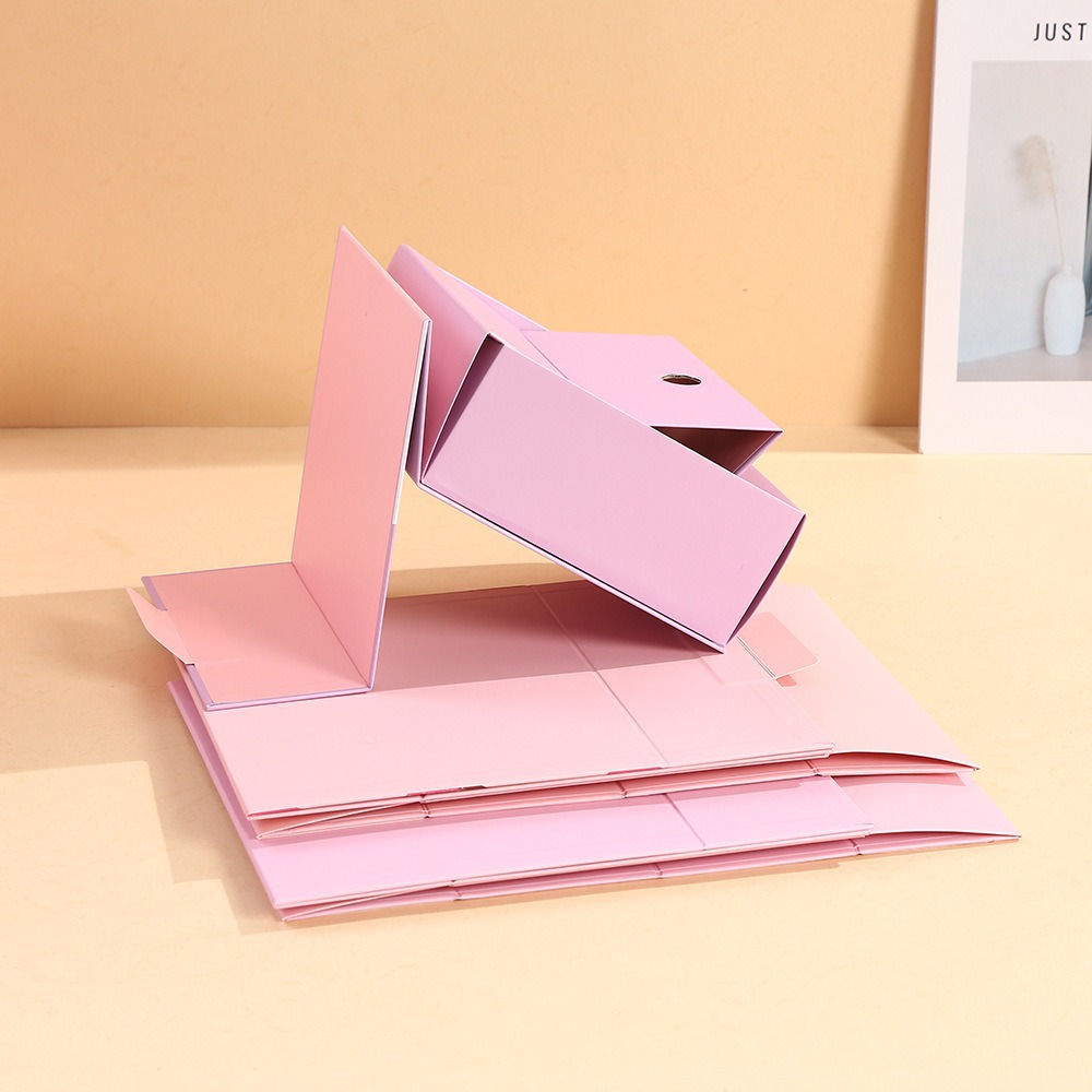 Pink Heart-Patterned Folding Packaging Box