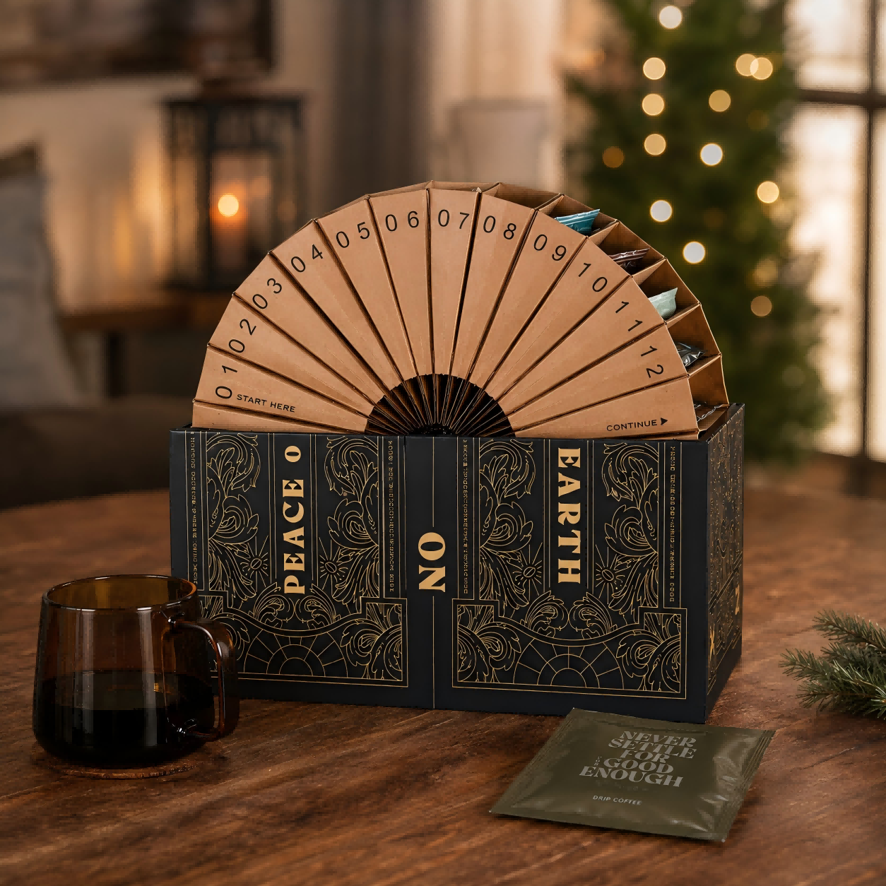 Scatola regalo personalizzata per il calendario dell'Avvento del caffè con scomparti a forma di ventaglio.