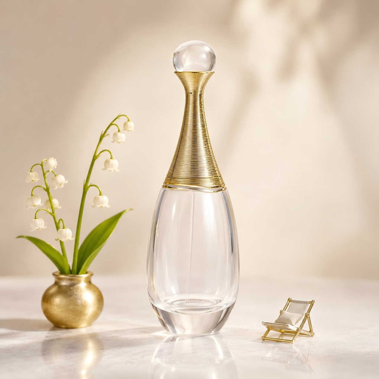 Bouteille en verre en forme de larme avec anneau métallique