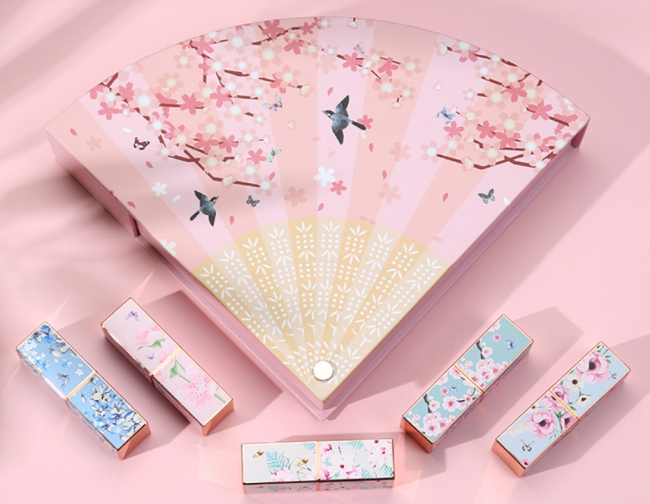 Creative Display Packaging