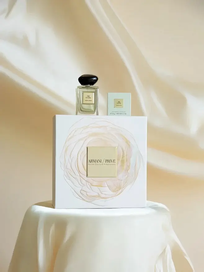 holiday perfume packaging