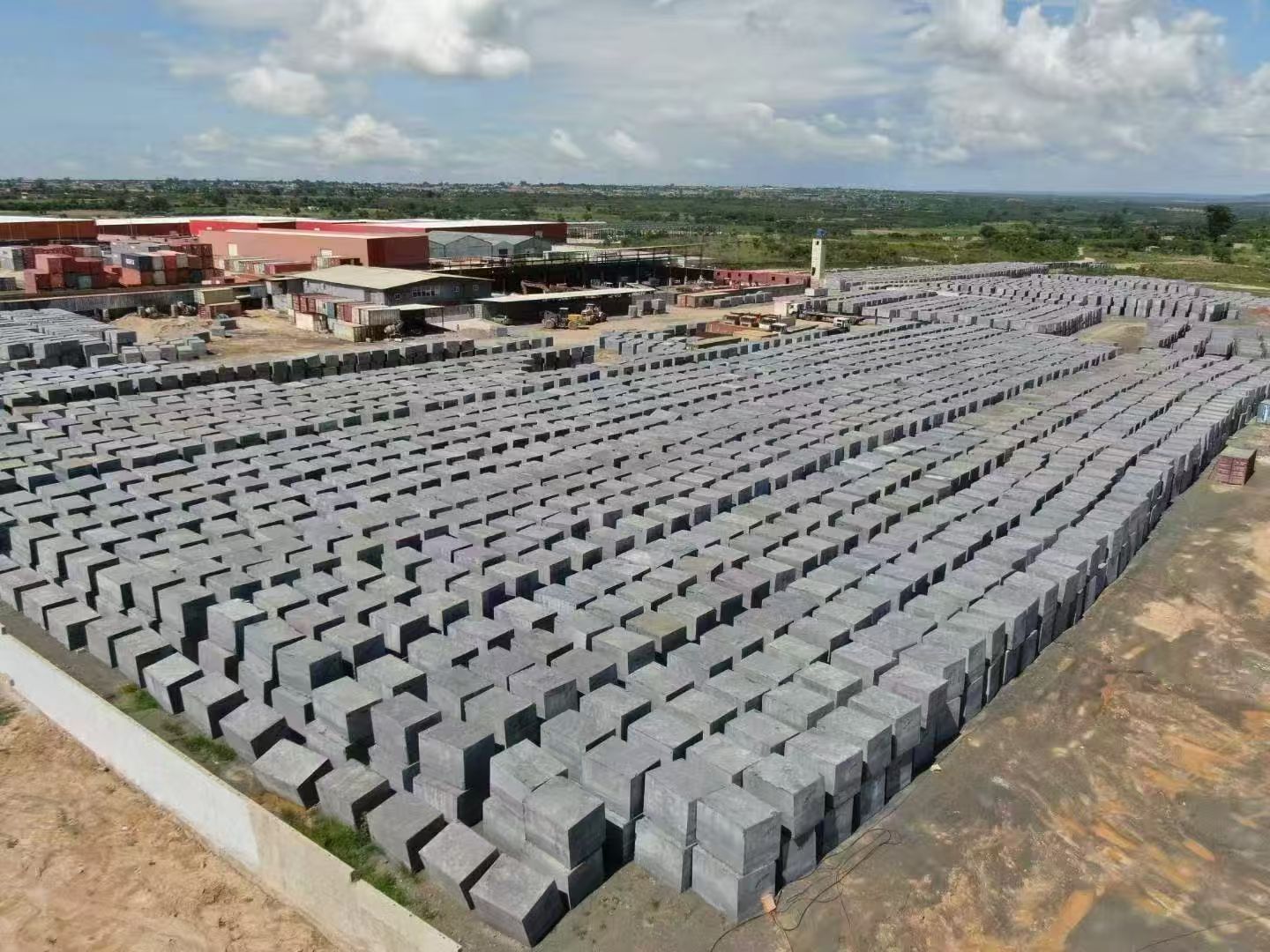 Angola Black Granite Quarry.jpg Angola Black Granite Quarry.jpg