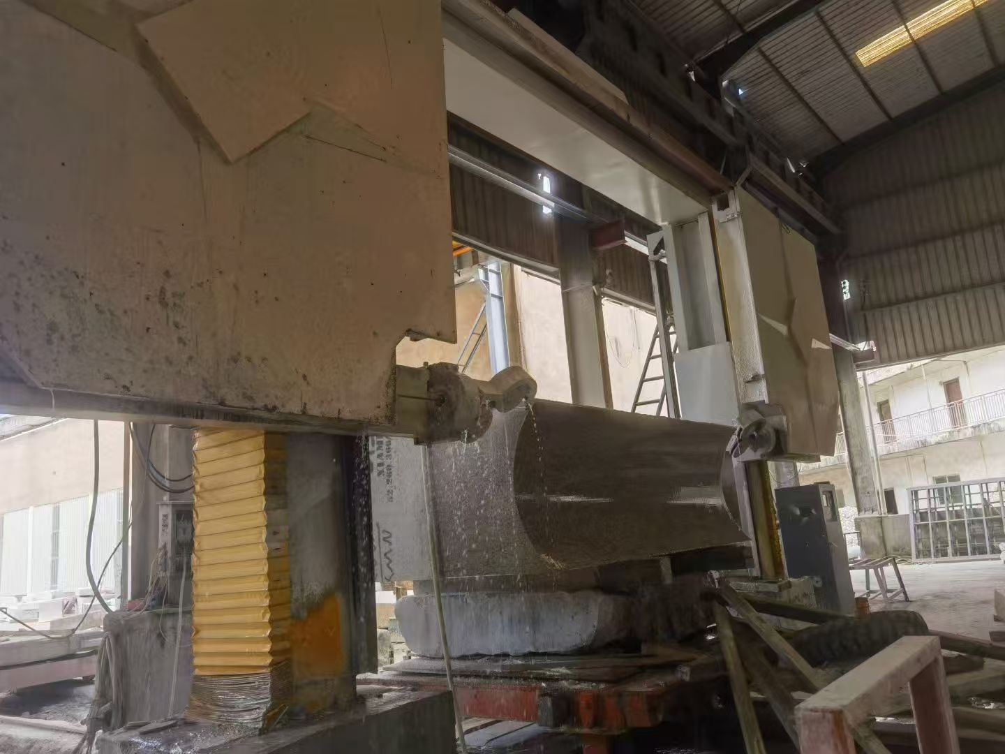 CNC wire saw machine.jpg